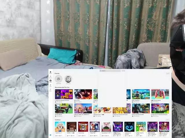ElectroCinnamon on BongaCams 