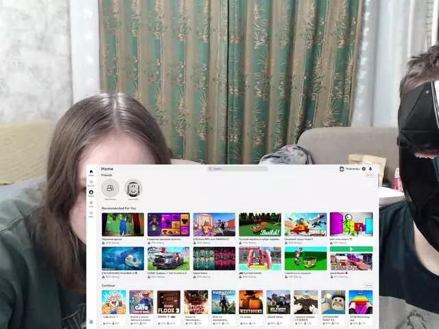 ElectroCinnamon on BongaCams 