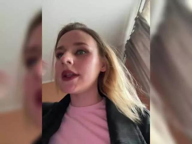 elegantbabe on BongaCams 