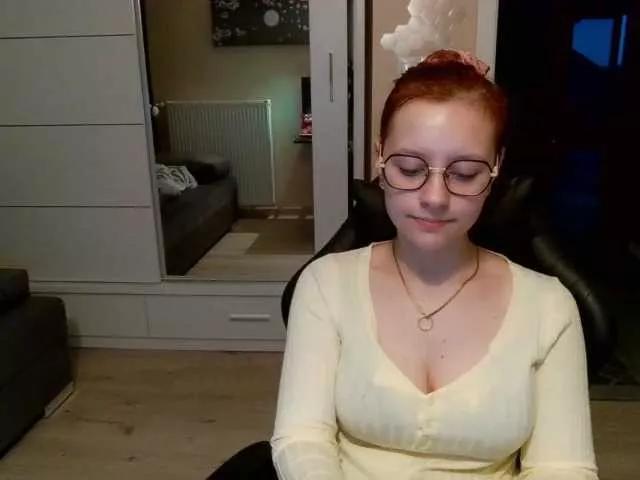 ElianaFlirt on BongaCams