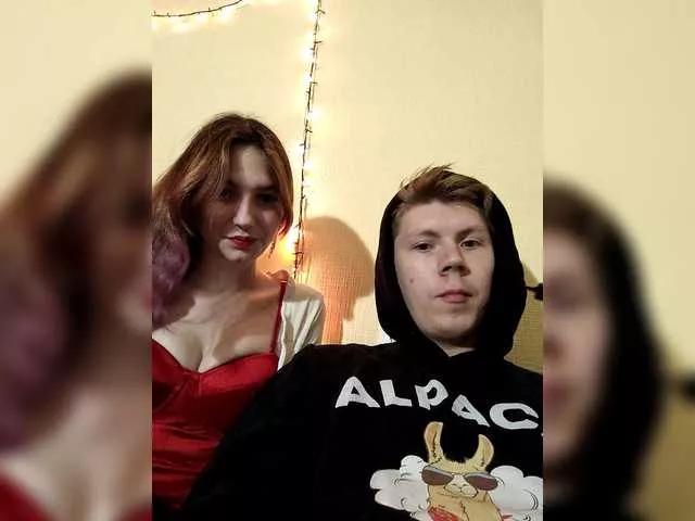 ElinaAndAlex on BongaCams