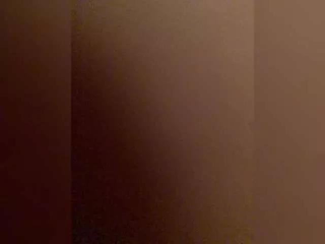 Ella-Pearlie on BongaCams