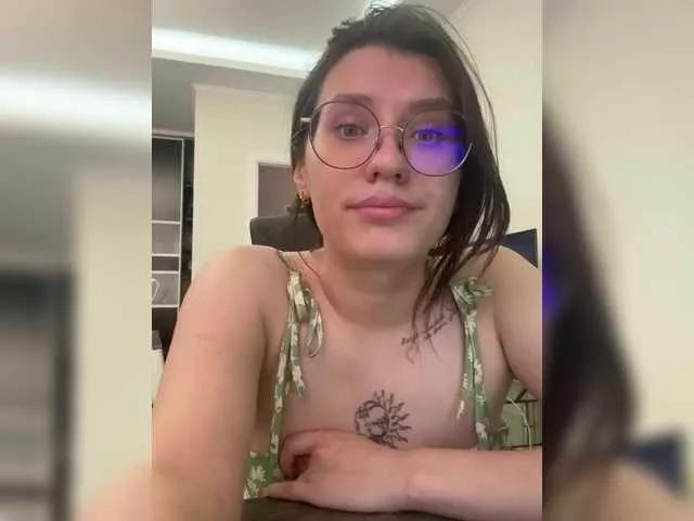 EllexLee on BongaCams