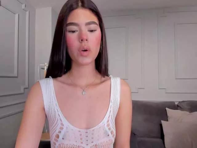 EllieScott on BongaCams 