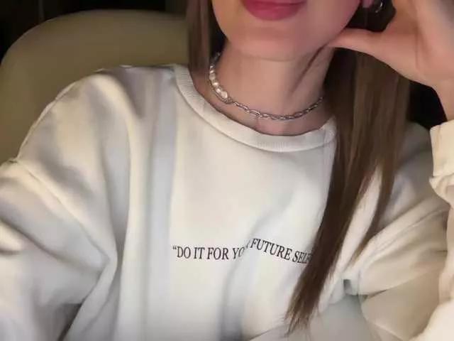 emisun on BongaCams