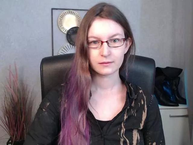 EmmaHeart on BongaCams 