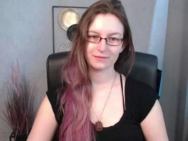 EmmaHeart on BongaCams 