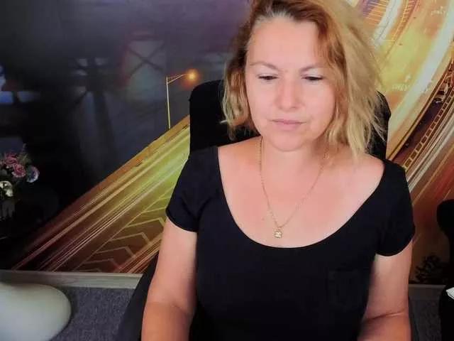EmmaXPark on BongaCams 
