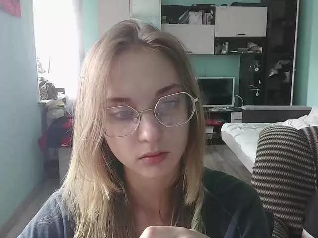 emolina on BongaCams