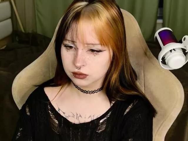 EricaMoon on BongaCams