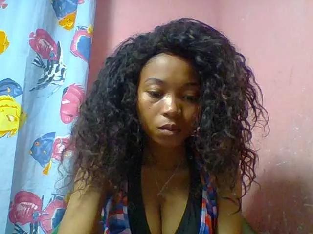 Estelahh on BongaCams 