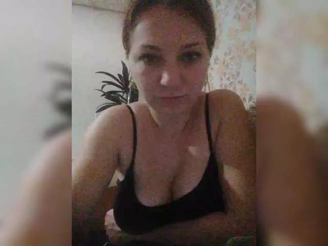 EstelleMillie on BongaCams 