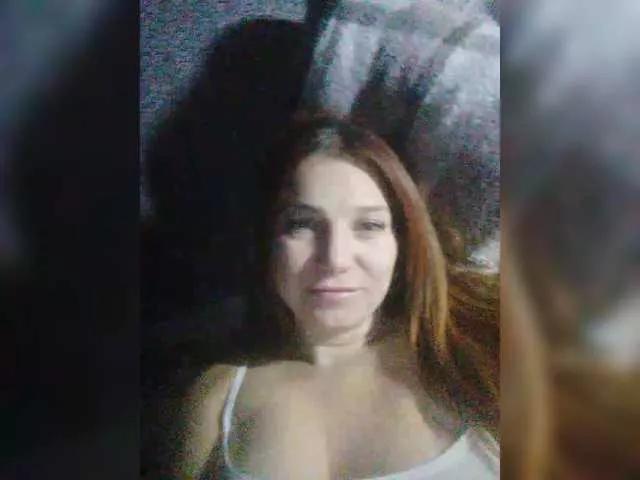EstelleMillie on BongaCams 