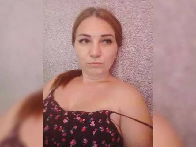 EstelleMillie on BongaCams 