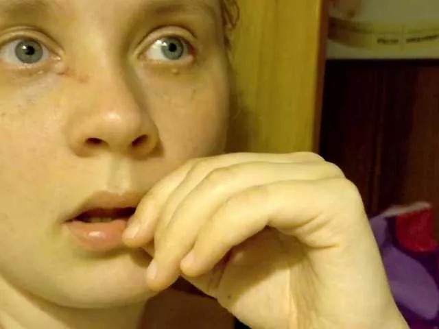esterjohns on BongaCams 