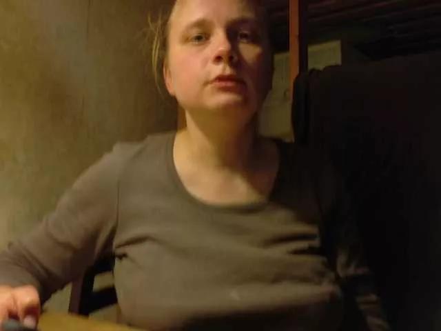 esterjohns on BongaCams 