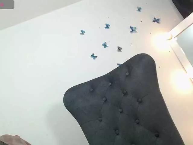 Evelyn-blak on BongaCams 