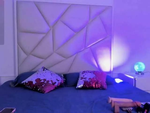 EvelynHarpee on BongaCams 