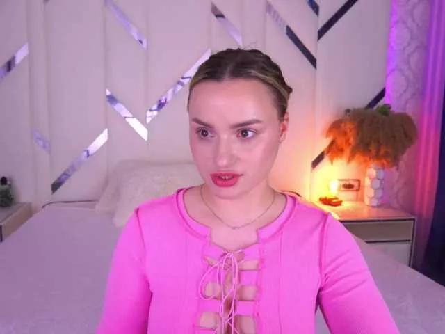 FloraGreys on BongaCams