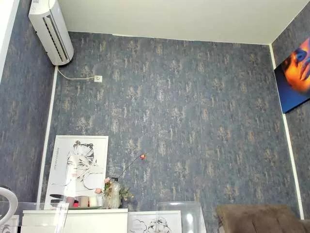 Foxx-girl on BongaCams
