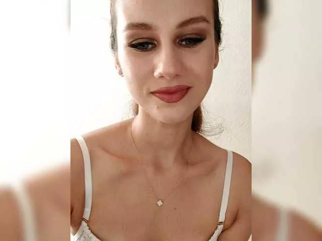 Gloriya-S on BongaCams