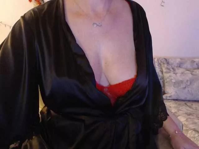 goodSnowQueen on BongaCams 