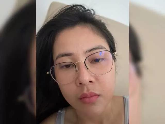 HamyQueen on BongaCams