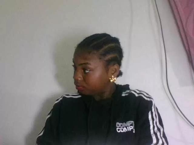 Hemreyi on BongaCams