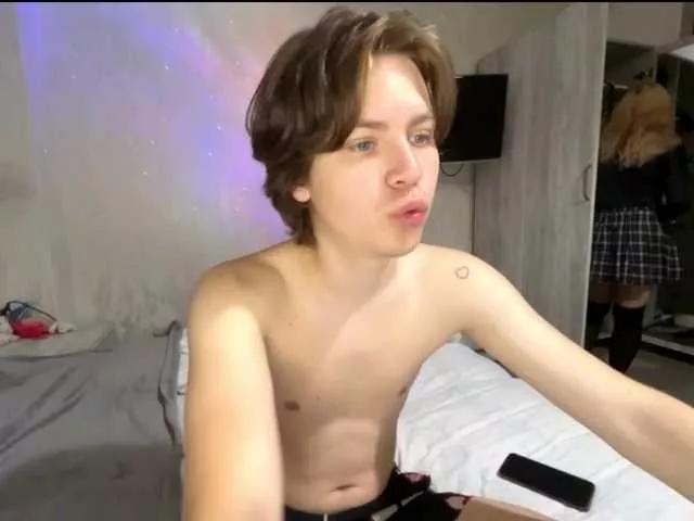Hikkiii on BongaCams 