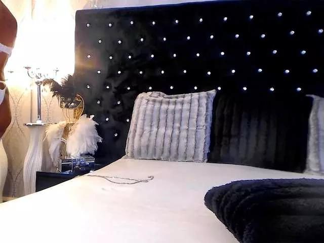 InannaIshtar1 on BongaCams 