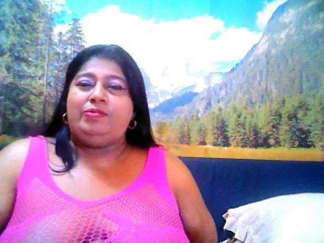 indianhoney on BongaCams 