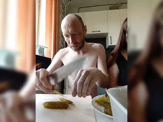 Innokentiy449 on BongaCams