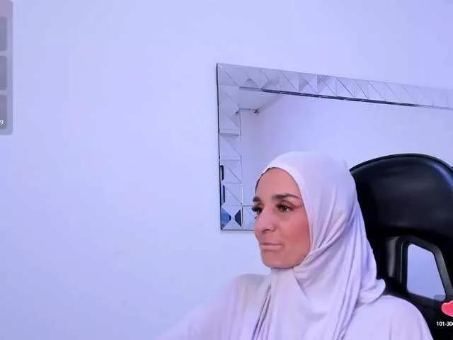 IrisKarimm on BongaCams 