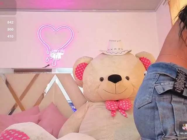 Jazmin-tay on BongaCams