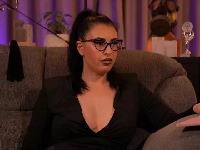 KellyKent on BongaCams