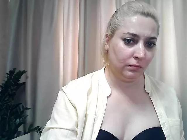 KickaIricka on BongaCams 