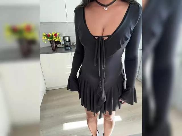 Kiss-krisss on BongaCams 