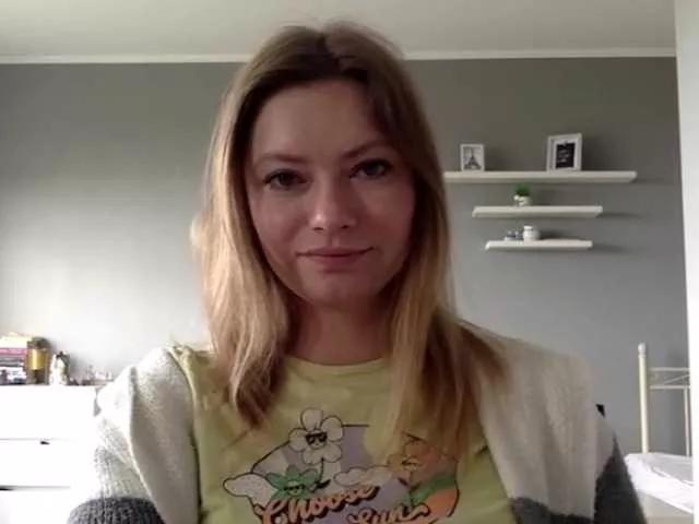 kissMillie on BongaCams 