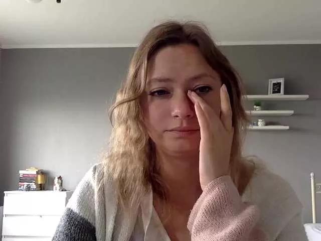 kissMillie on BongaCams 