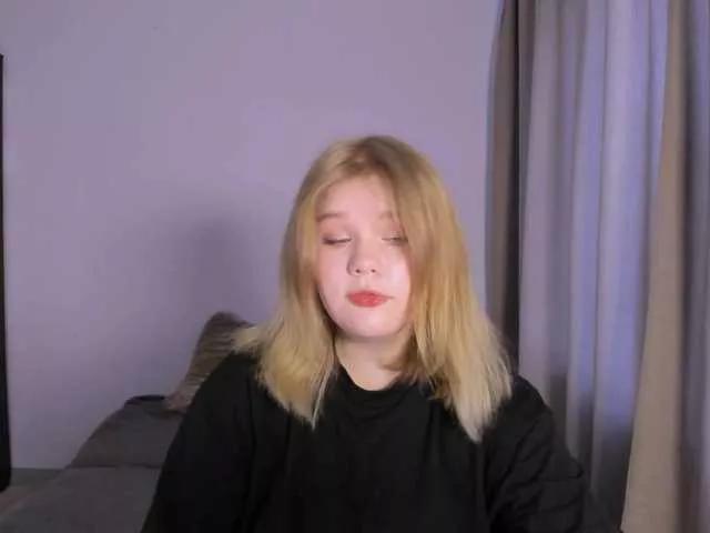 KITI111 on BongaCams 