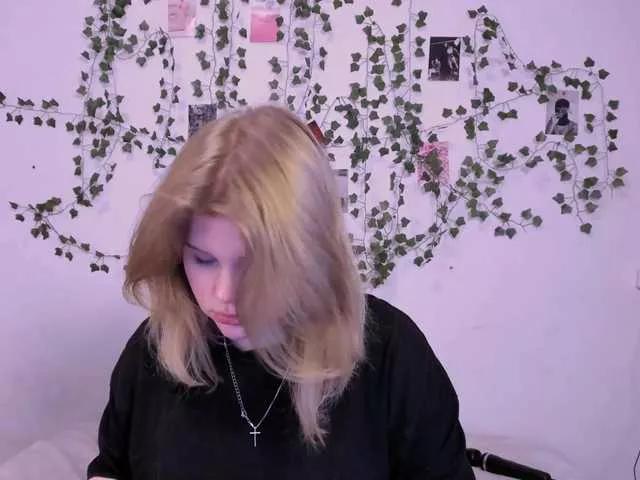 KITI111 on BongaCams 