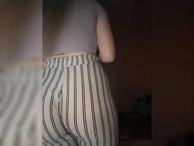 L0lly-D0lly on BongaCams 