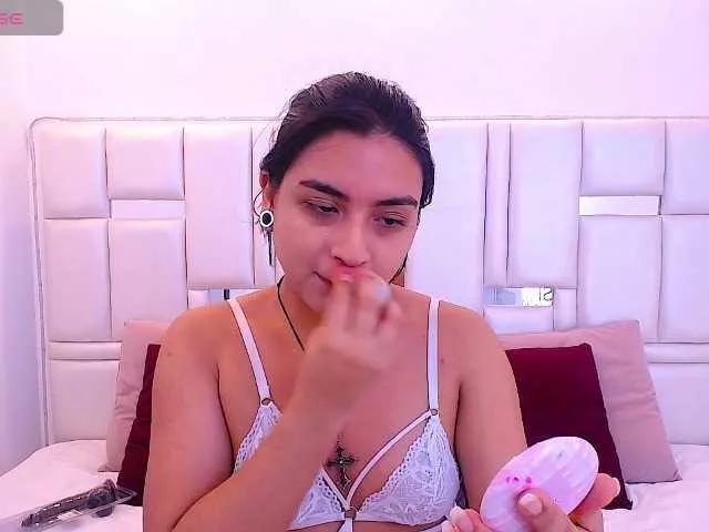 Laila-Stewart on BongaCams 