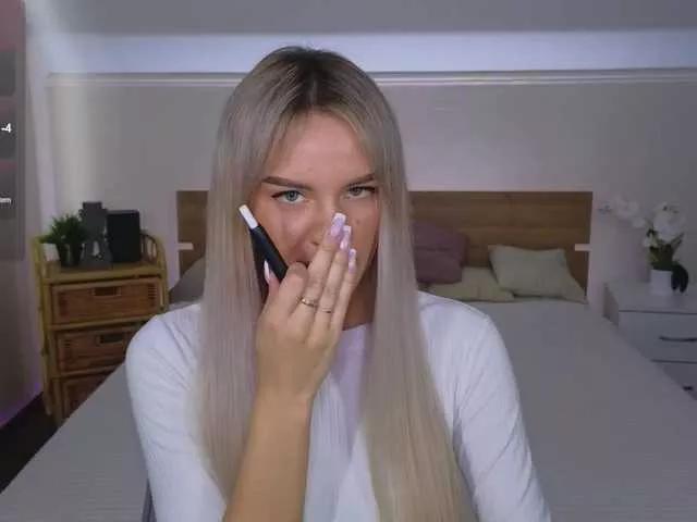 LeilaFlower on BongaCams 