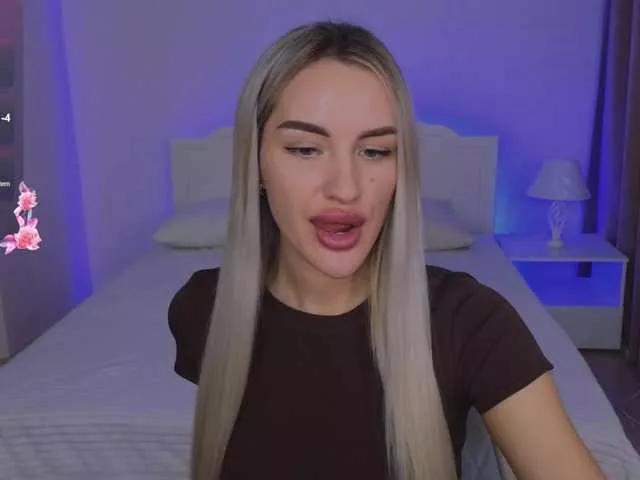 LeilaFlower on BongaCams 