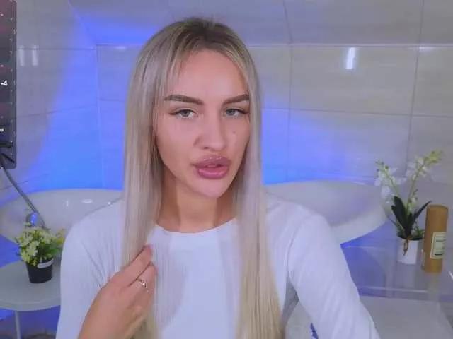 LeilaFlower on BongaCams 