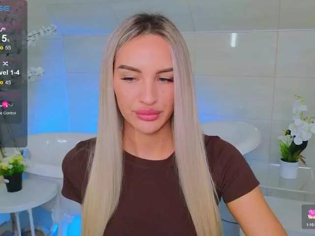 LeilaFlower on BongaCams