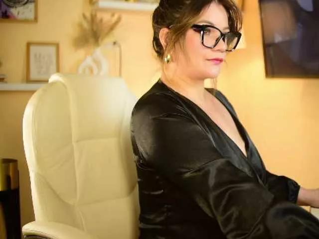 leilamendez on BongaCams 
