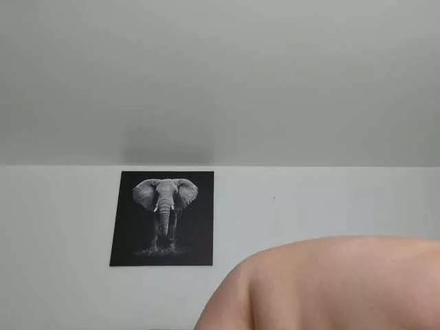 Lelena13 on BongaCams 