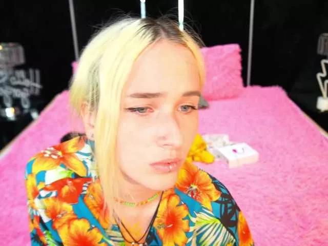 LilElfie on BongaCams 